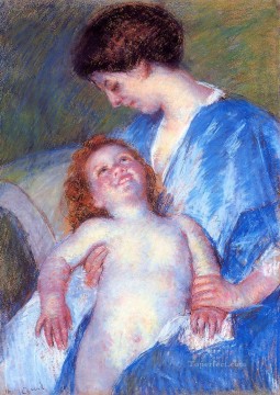 メアリー・カサット Painting - 母親と子供たちに微笑みかける赤ちゃん メアリー・カサット